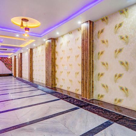 Отель Fabexpress Ss Grand Banthra Sikandarpur Экстерьер фото