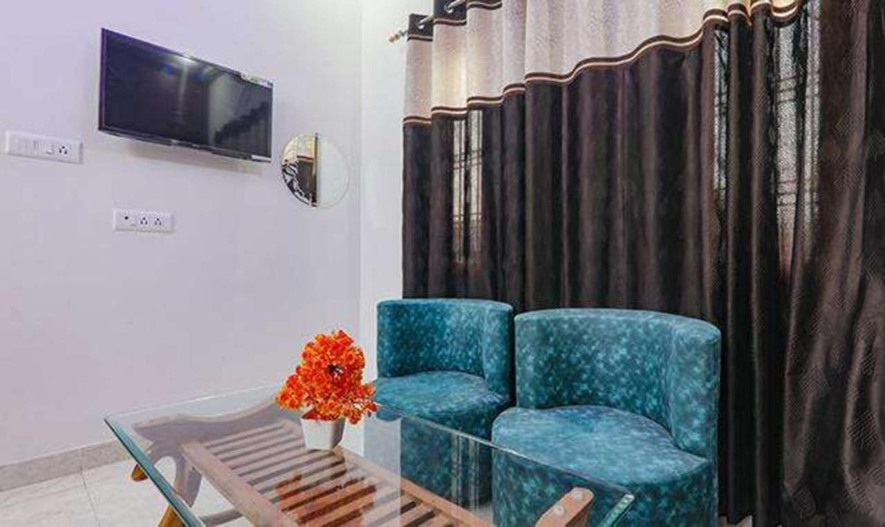 Отель Fabexpress Ss Grand Banthra Sikandarpur Экстерьер фото